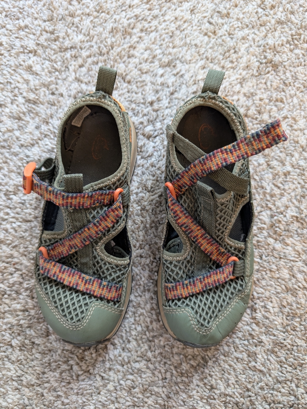 Chaco Oddessy Kids Junior Olive Green Outdoor Sandals with Straps Sz 1 READ
